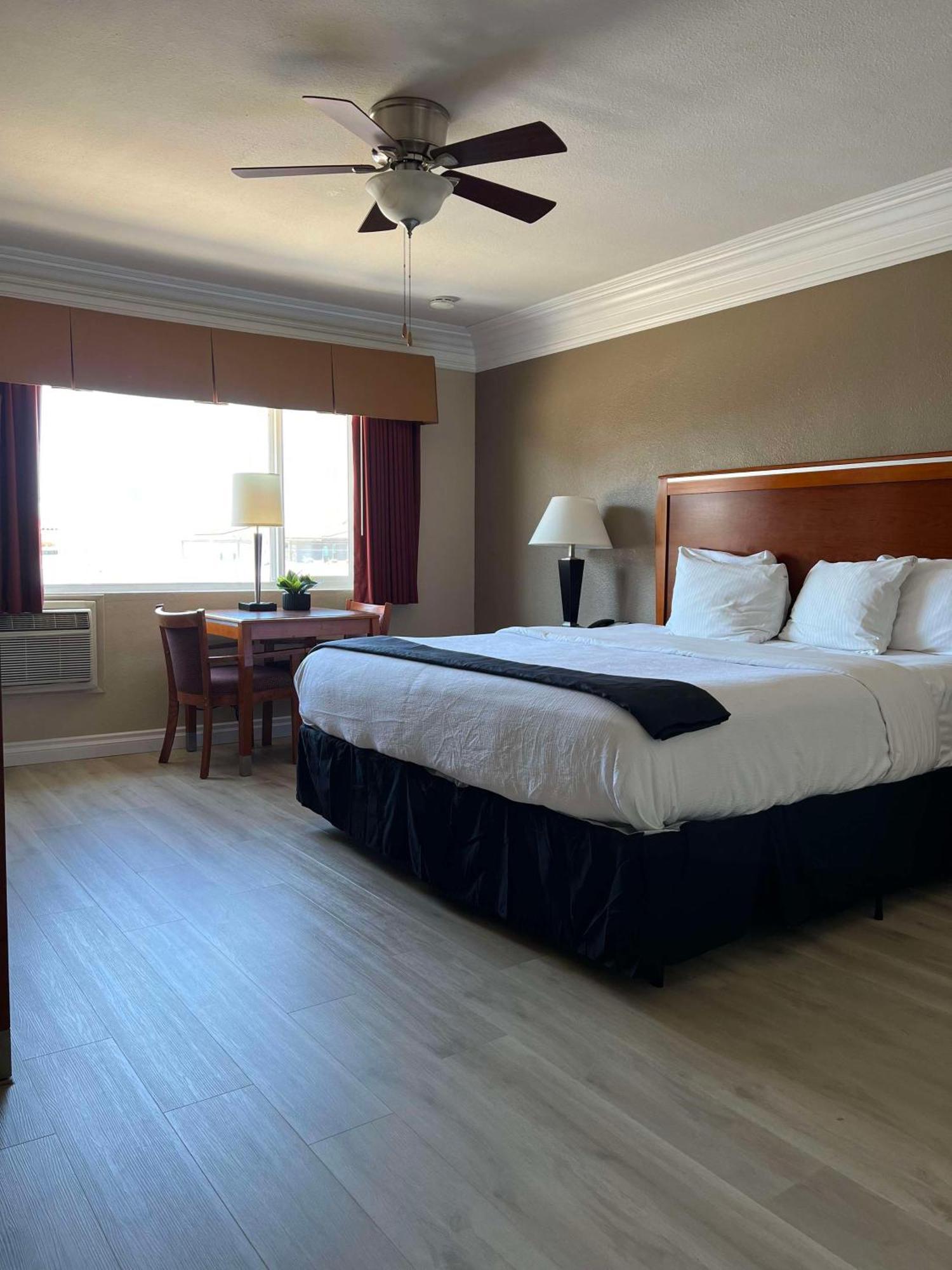 Best Western Tradewinds Morro Bay Bagian luar foto