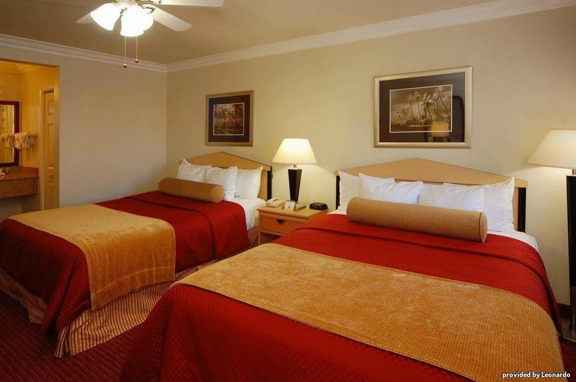 Best Western Tradewinds Morro Bay Bagian luar foto